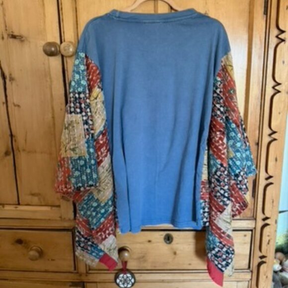 BLUE VELVET PATCHWORK PEACE SIGN PONCHO TOP NWT - Picture 8 of 9